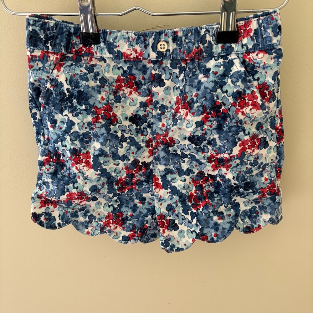 Floral Scalloped Hem Shorts Crown and Ivy Brand Size 6x